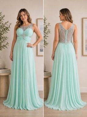 Elegant Mint Green Evening Gown